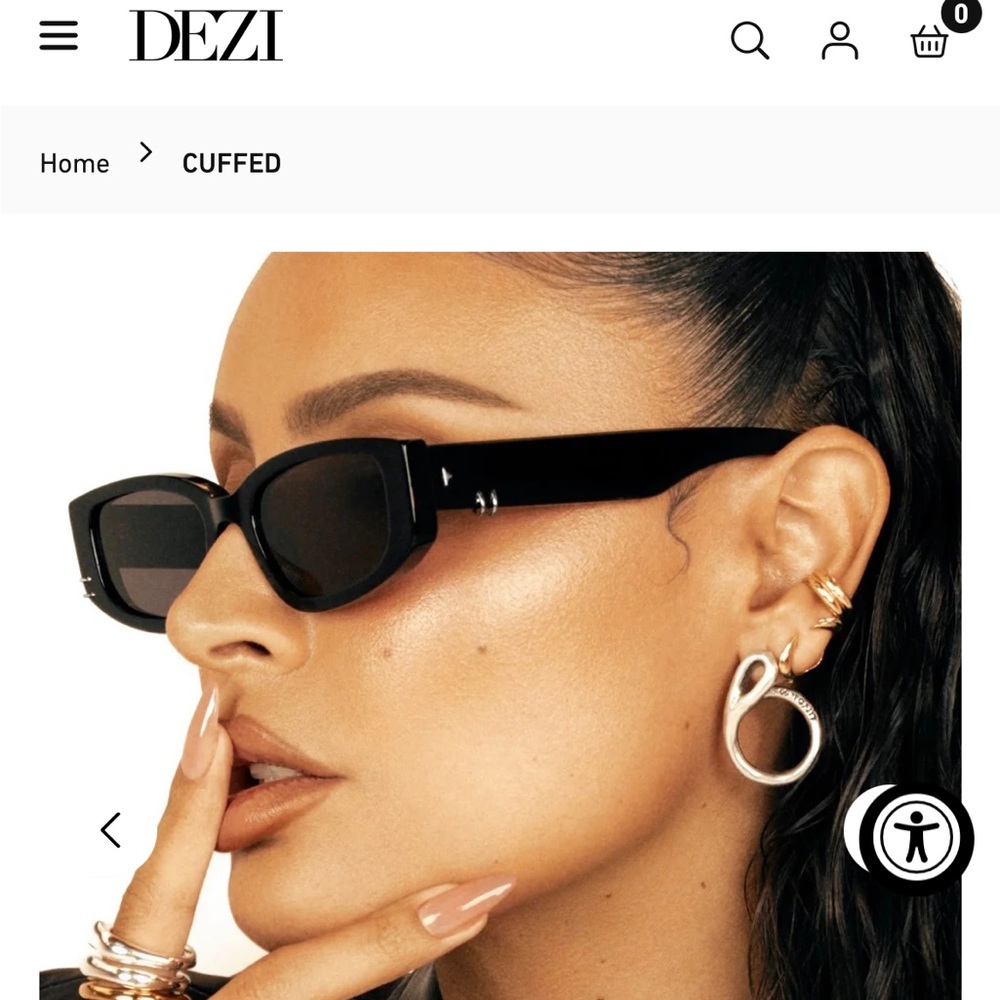Dezi cuffed black/midnight smoke sunglasses